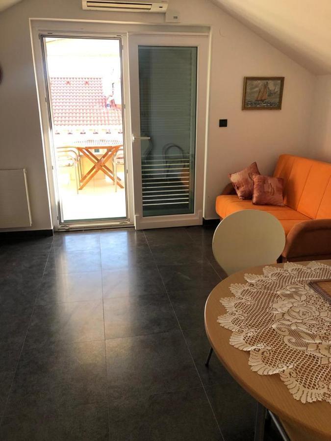 Apartments Villa Lili Lovetovo Vodice Kültér fotó